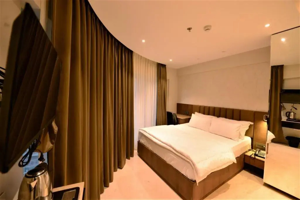 Anupam Hotel