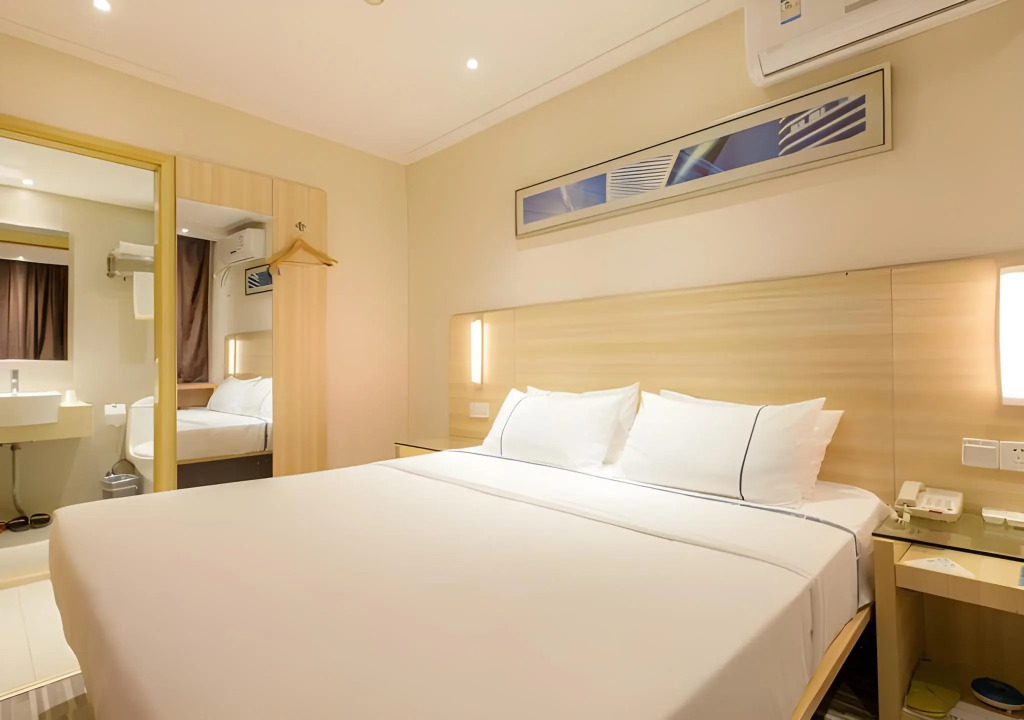 City Comfort Inn Wuhan Jiefang Avenue Xinrong Light Rail Station