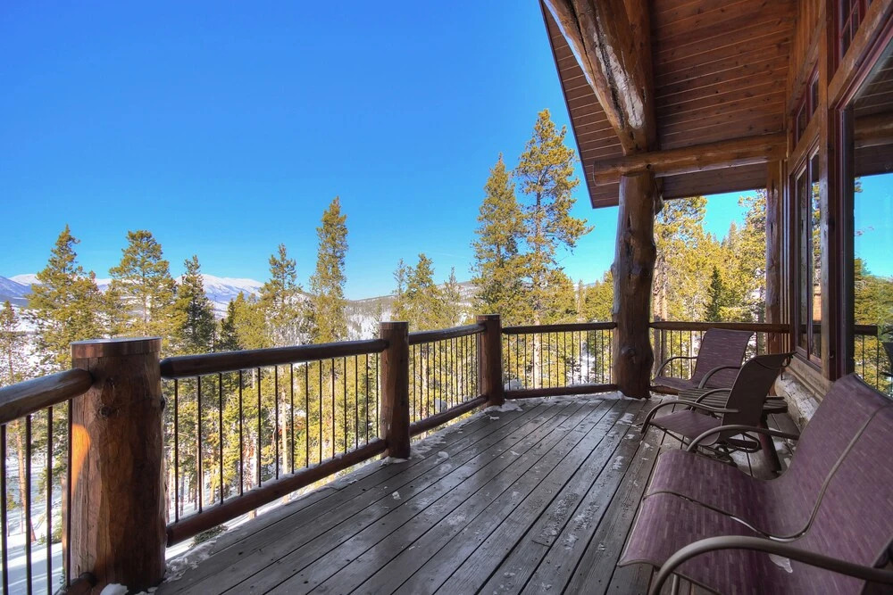 Ten Mile Estate 4 Bedrooms 4.5 Bathrooms Home