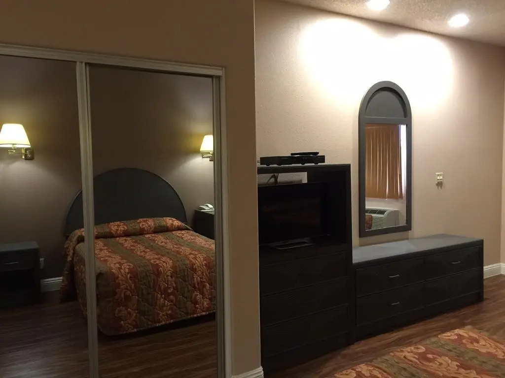 Cali Inn