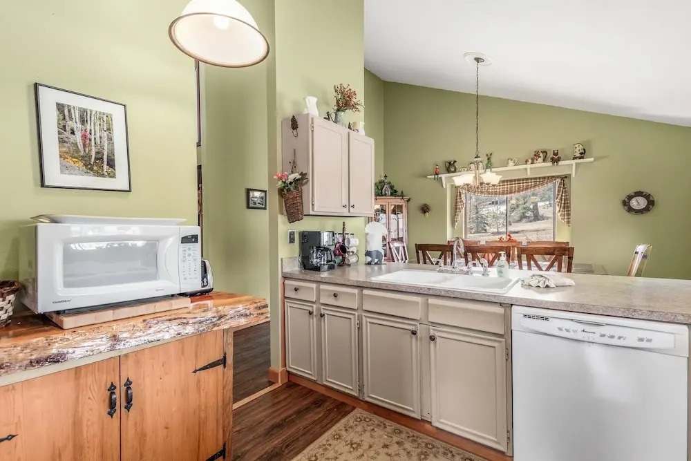 3 Elk - 4 Br Home