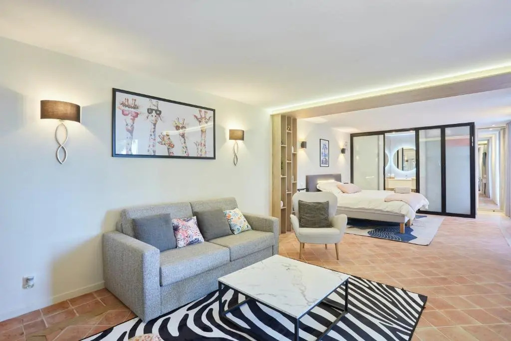Appartement d'une chambre avec piscine partagee jardin clos et wifi a Aix en Provence