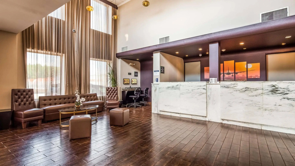 Aiden by Best Western Newark Airport