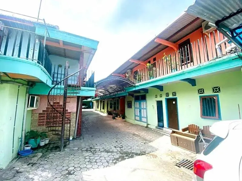 Hotel Gerung 1 near Alun Alun Nganjuk Mitra RedDoorz