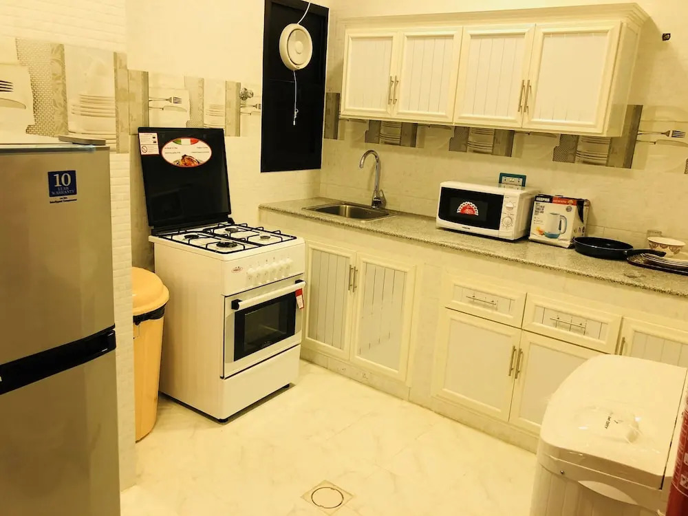 OYO 105 Star House 05