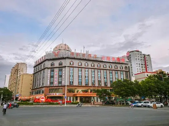 Vienna Hotel (People's Square Store, Jianguo Road, Korla)