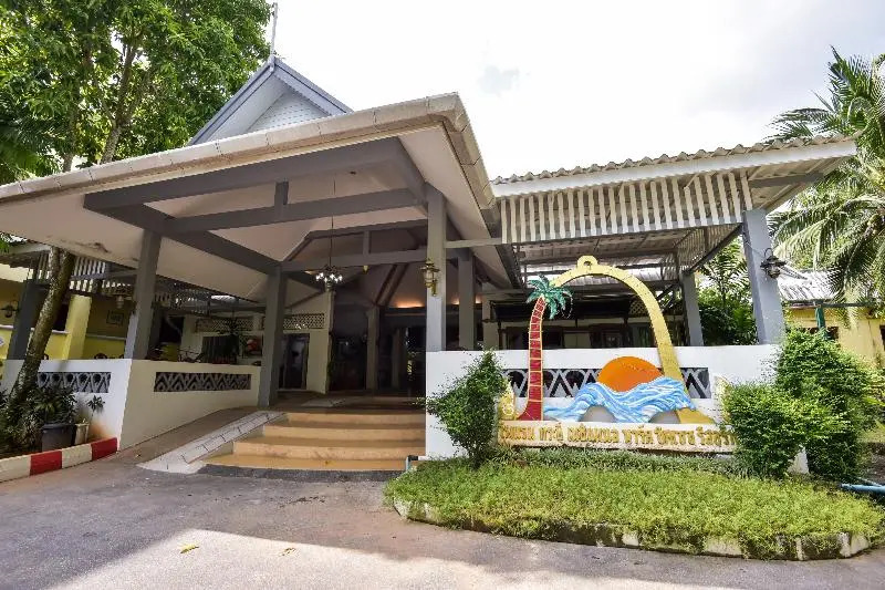 Capital O 406 Krabi Success Beach Resort