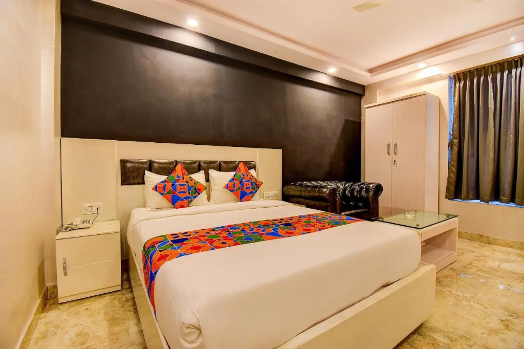 FabHotel Cozzy Inn - Jayanagar