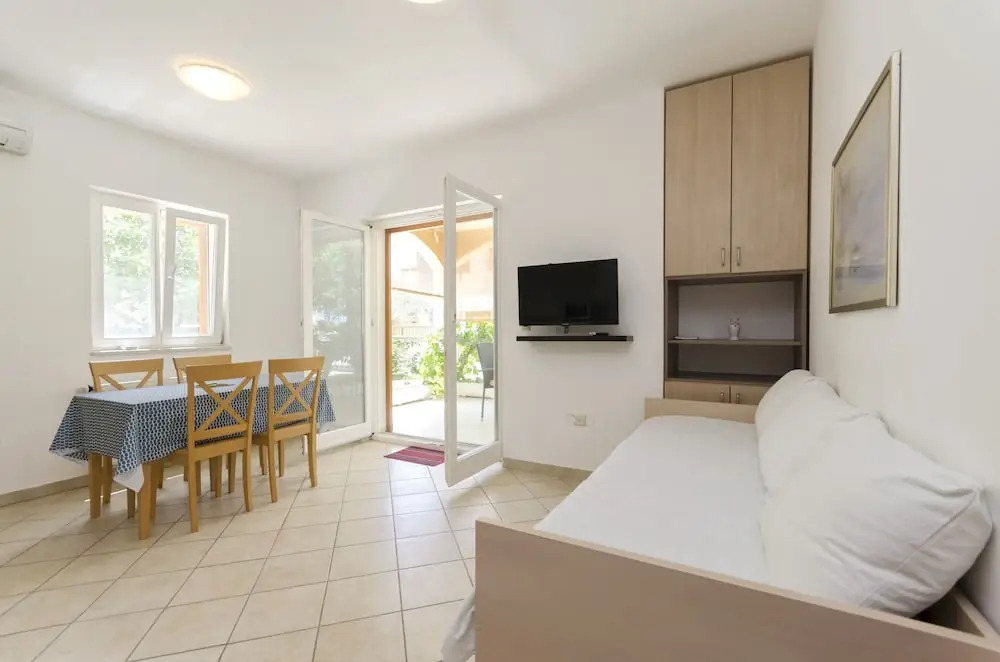 Apartments Jelica