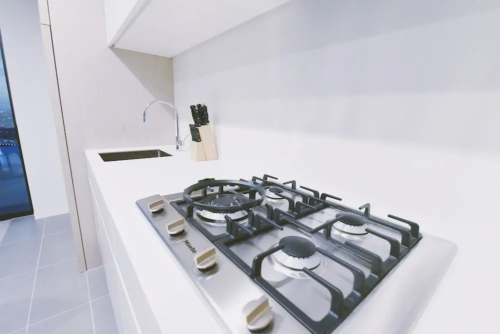 HFN Riverside Docklands Apartment