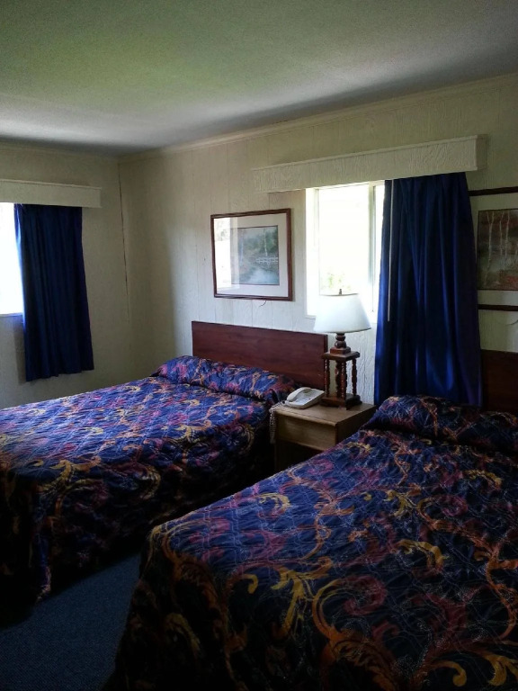 Sunfun Sunrise Motel