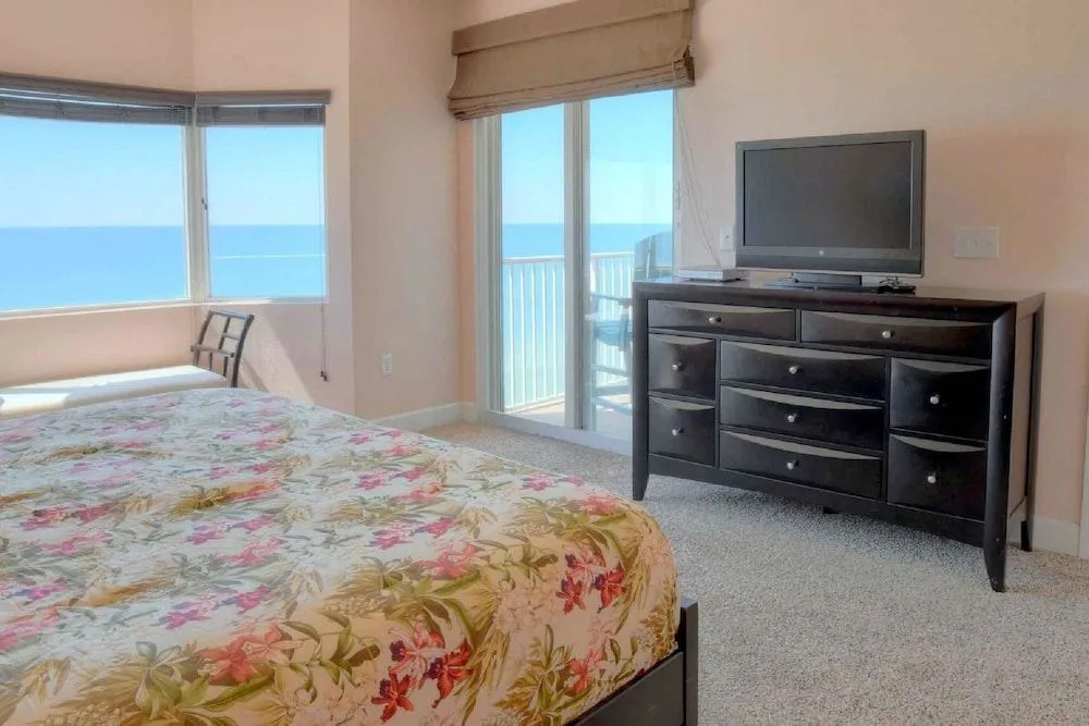 808 Tidewater Beach Resort
