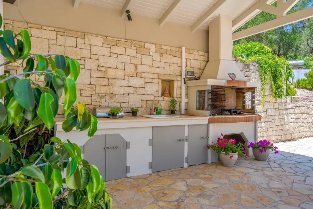Maritina Villa - 2 BR House Surrounded by Olive Groves