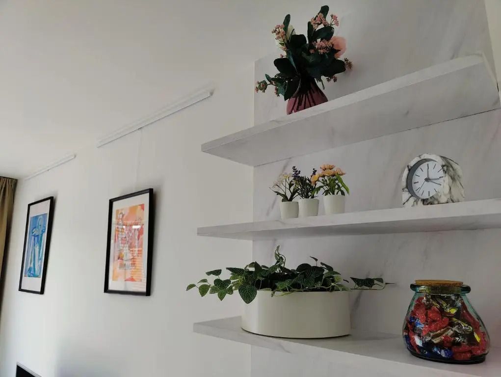 Nieuw modern appartement vlakbij strand
