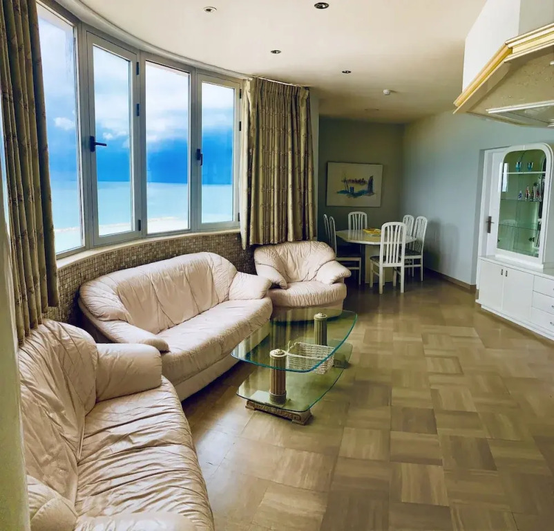 Royal on the Sea