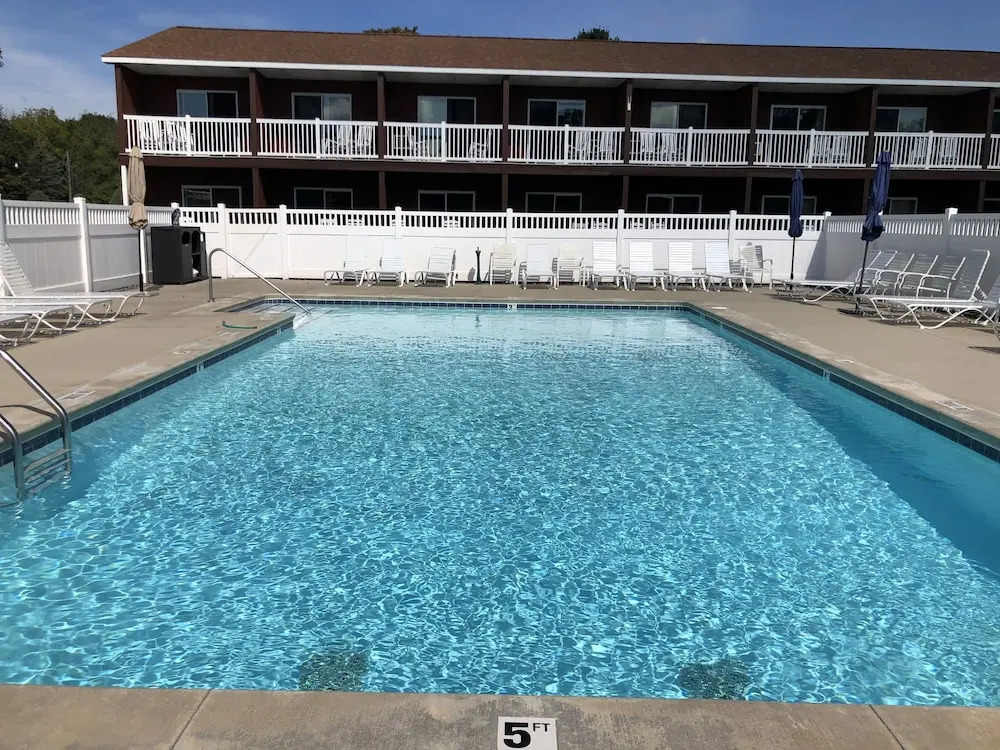 Naders Motel & Suites