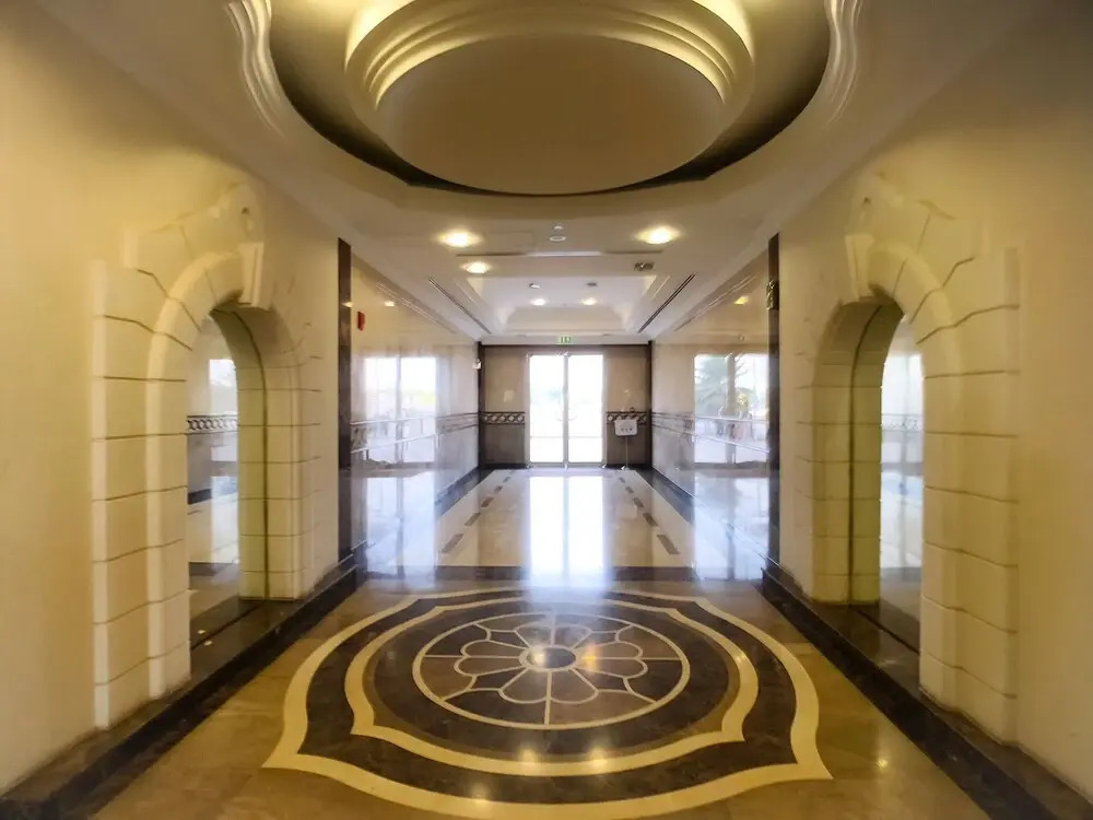Canal Residence