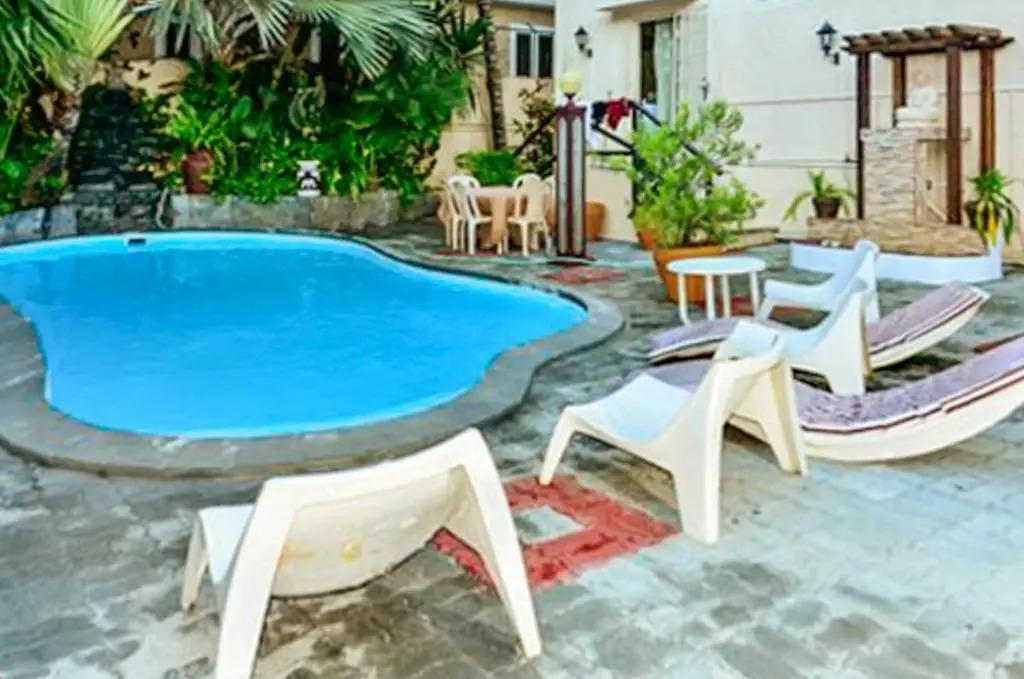 Studio in Pereybere, With Pool Access, Furnished Terrace and Wifi - 1