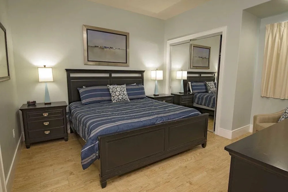 Turquoise Place 1904d 3 Bedrooms 3.5 Bathrooms Condo