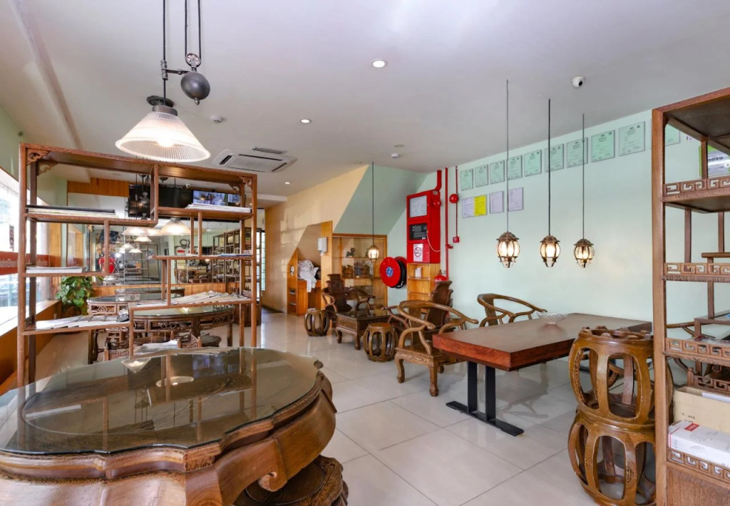 OYO 324 Johnshun Hotel