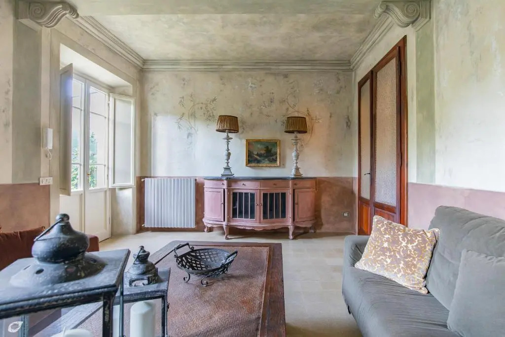 Villa Giardino Lucca heated pool, 2 miles Lucca