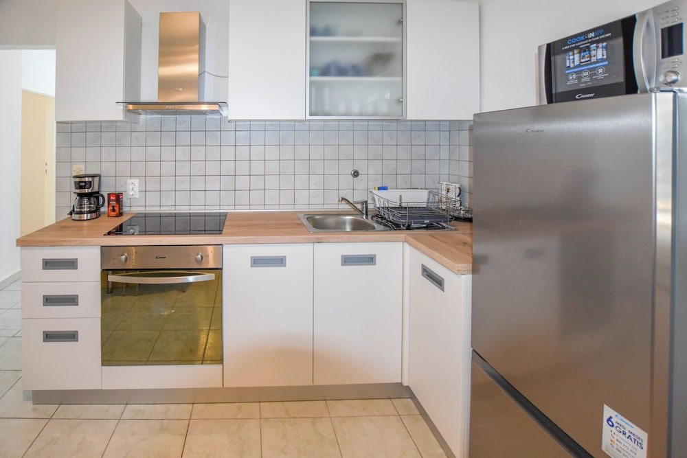 Apartment S and E