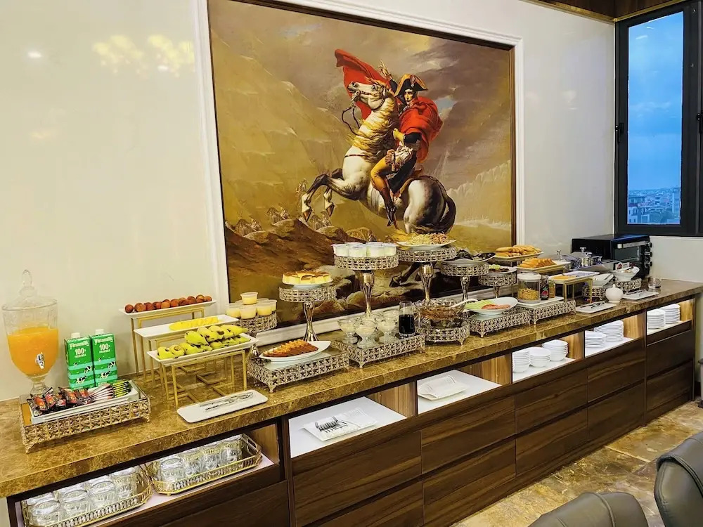 CM Hotel & Apartment