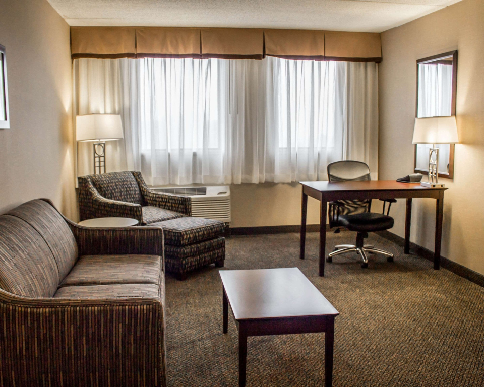 Garner Hotel Wadsworth by IHG