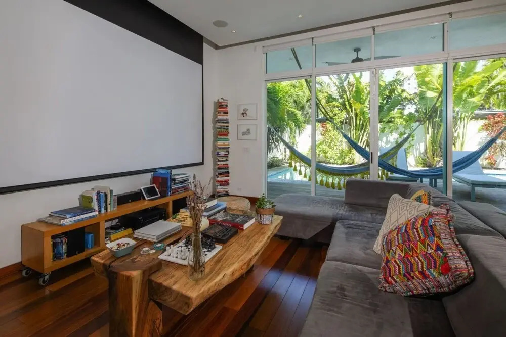 Miami Abode - Private & Sanitized, Perfect for Working From Home. Private Pool, Pet Friendly. Super-host Support