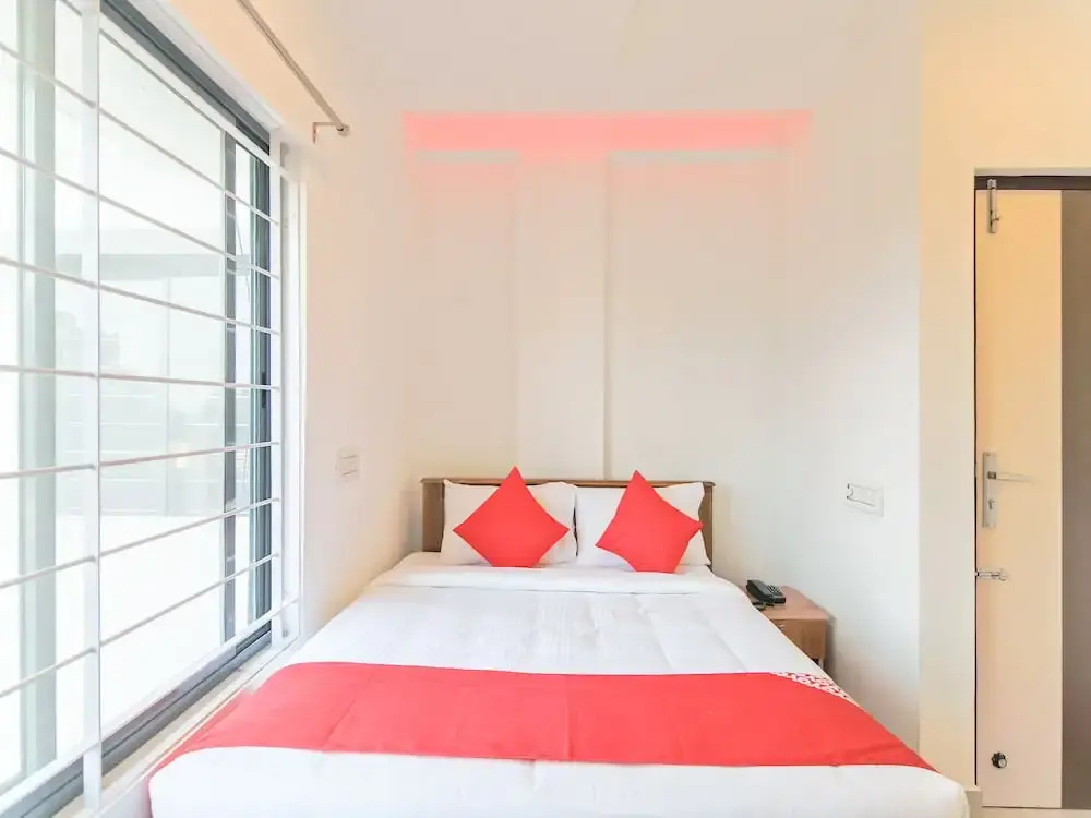 OYO 26769 Vijaya Comfort Inn