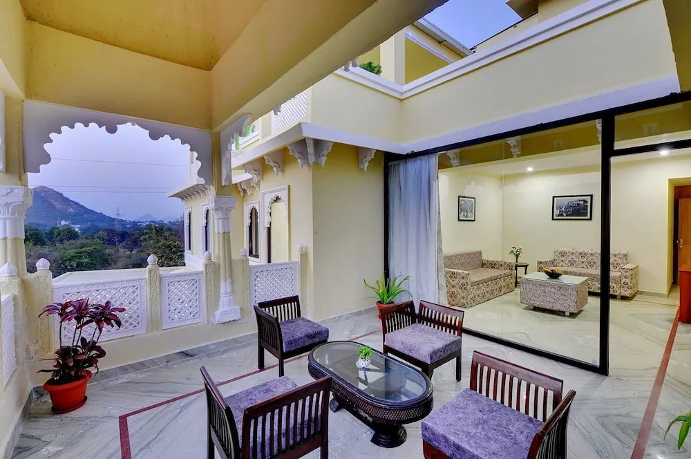 Padmini Bagh Resort