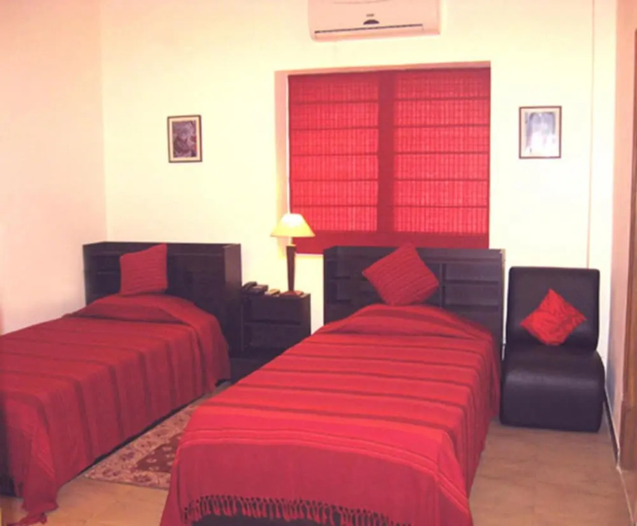 Red Arrow Residency, Kolkata