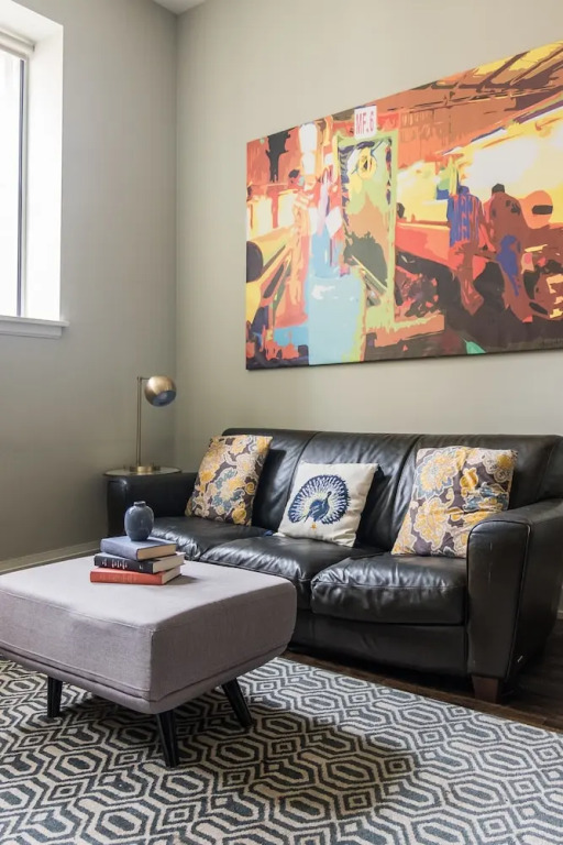 Luxury 2 Bedroom Downtown Apartment
