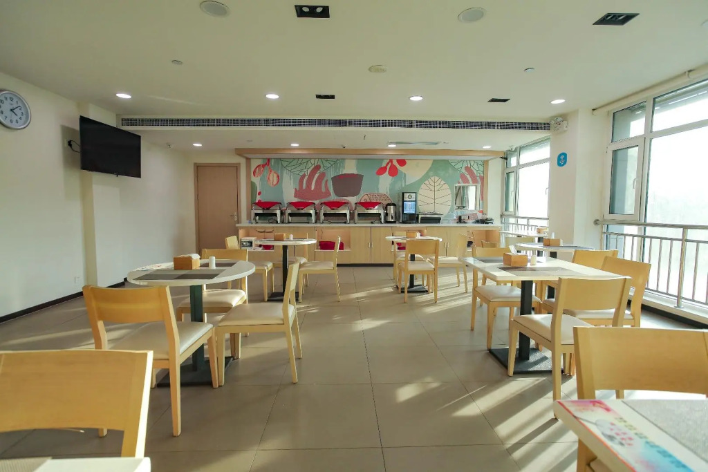 Hanting Hotel Cangzhou Qiantong Park