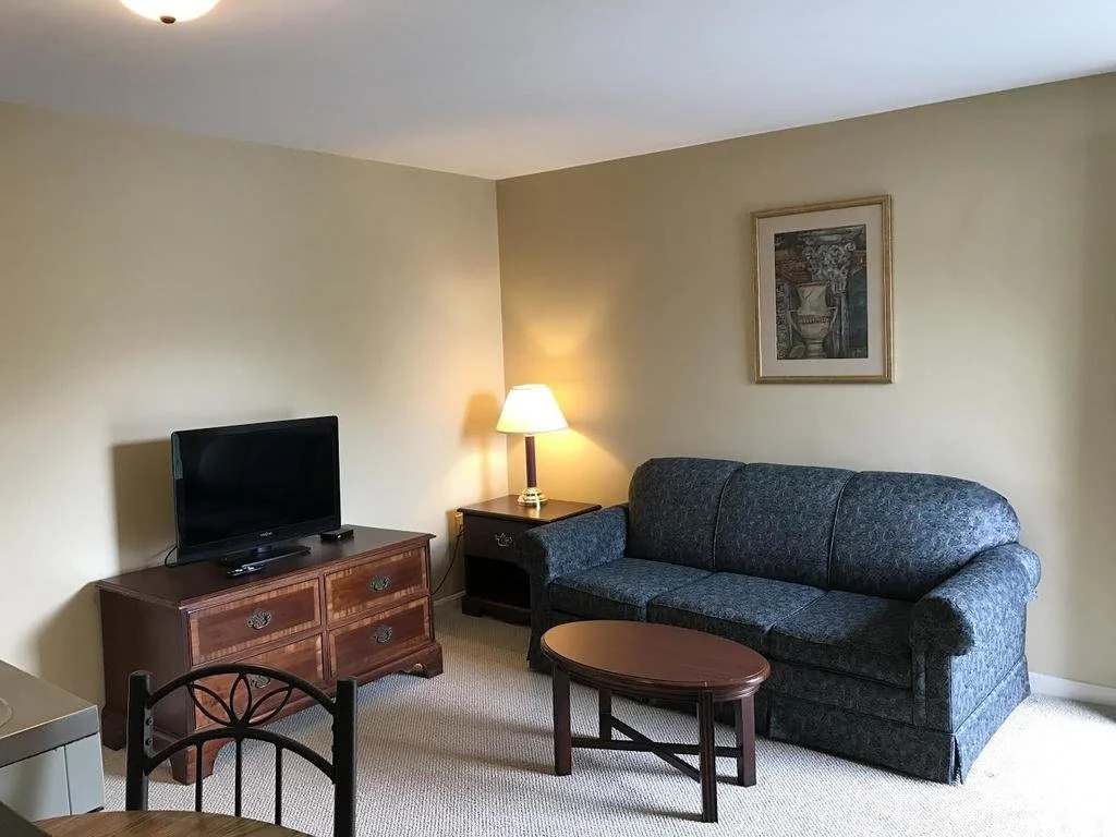 Founders Brook Motel and Suites