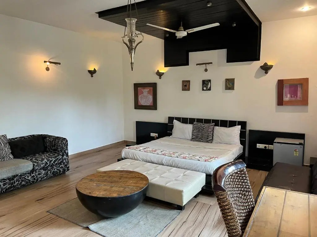 Aakritii Hotels