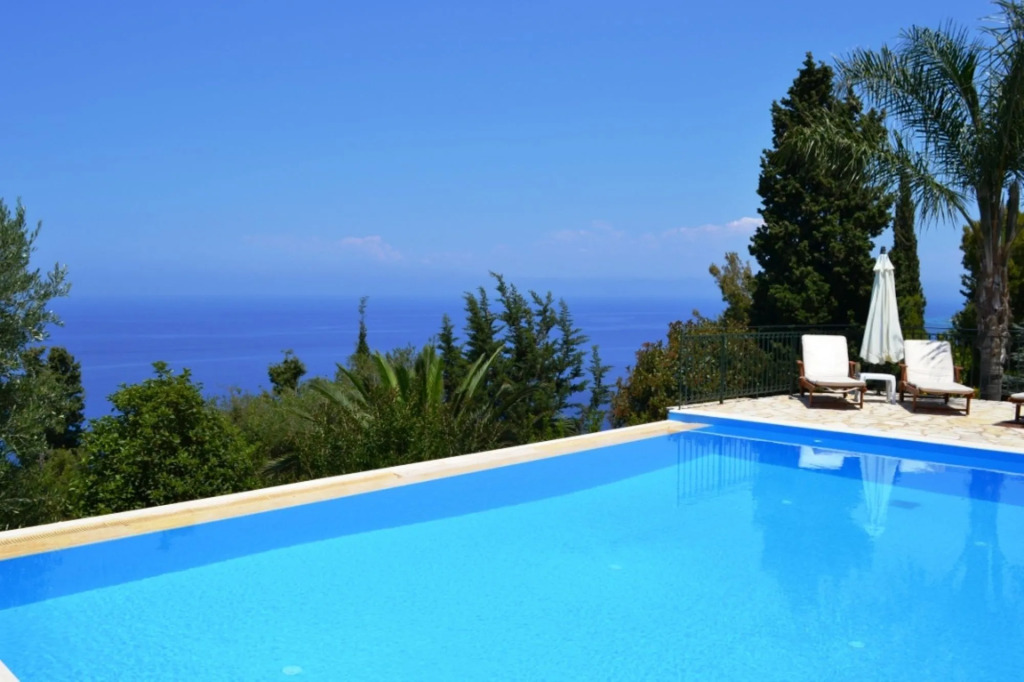 Villa Niriides