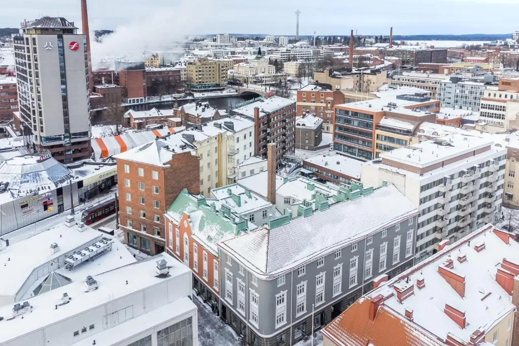 3 makuuhuoneen huoneisto keskustassa
