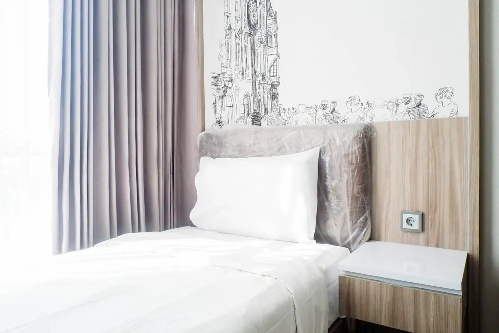 Strategic 2Br Apartment Connected to Marvell City Mall at The Linden