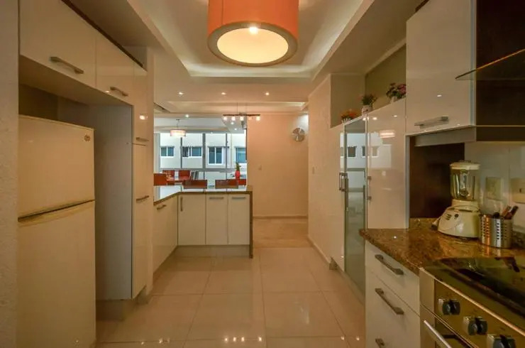 Coyoacan Florida Luxury apartment 4BR-4BA 2Parking