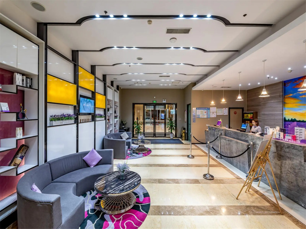 Lavande Hotel Tianjin Friendship Road Rome Garden