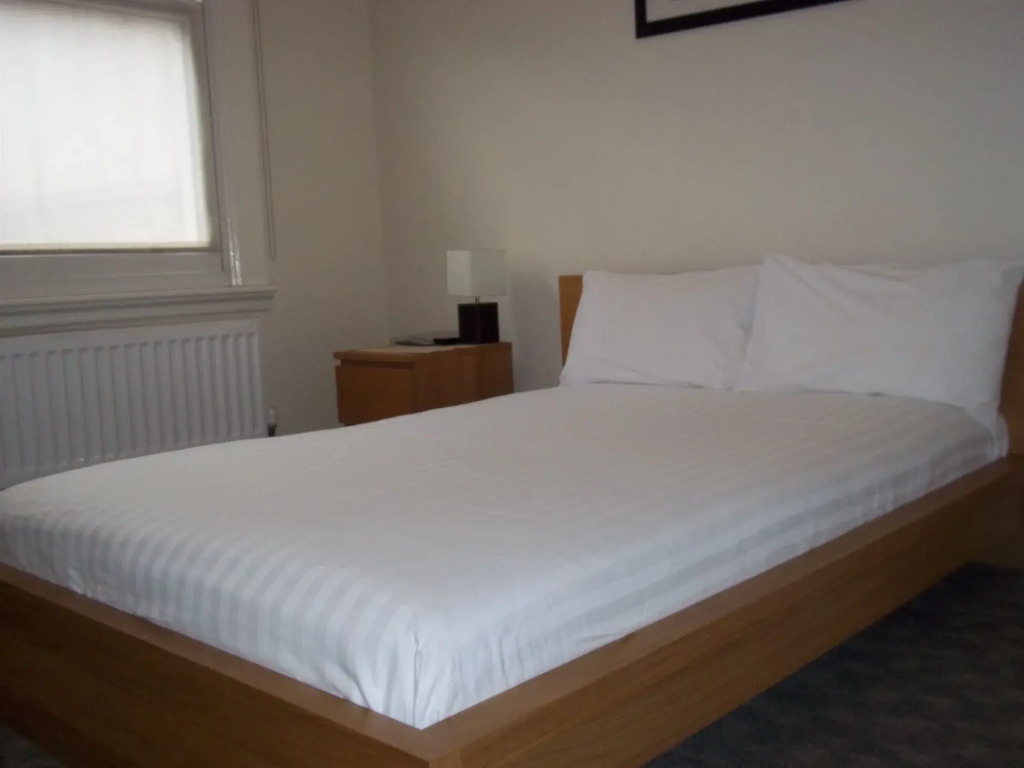 Clapham Guest House