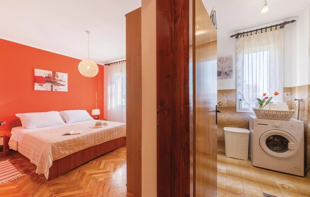 Beautiful Home in Pula With Wifi and 2 Bedrooms