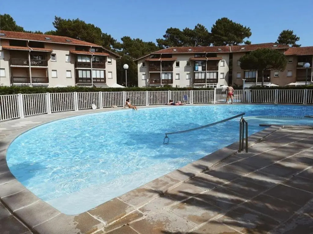 Appartement Soustons, 2 pièces, 4 personnes - FR-1-379-103