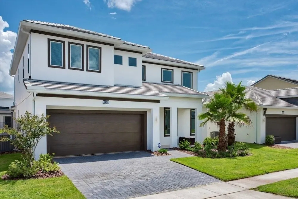 Clean Luxury! Brand New ! 5 Bedroom Home