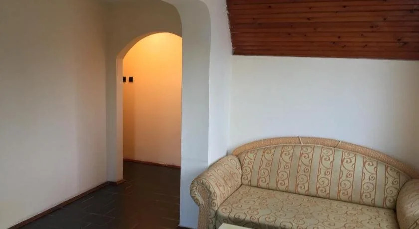 Hotel VALDI