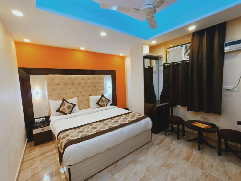 Airport Hotel Shivaka Inn