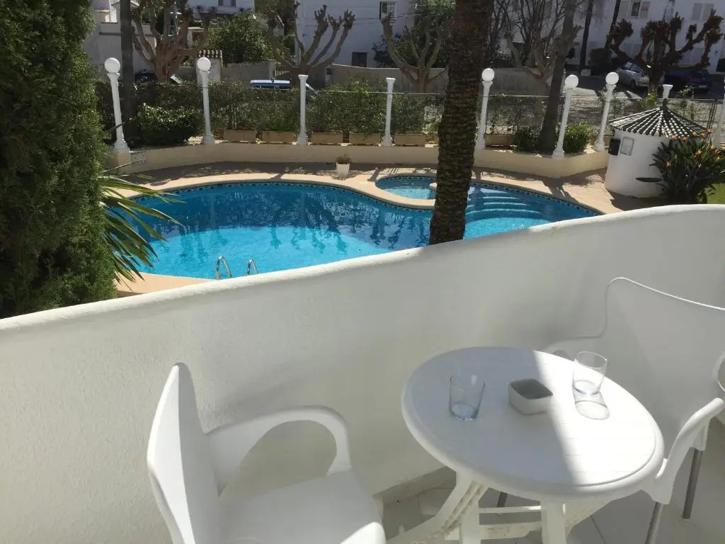 AP2116 Oasis Beach II Marineta