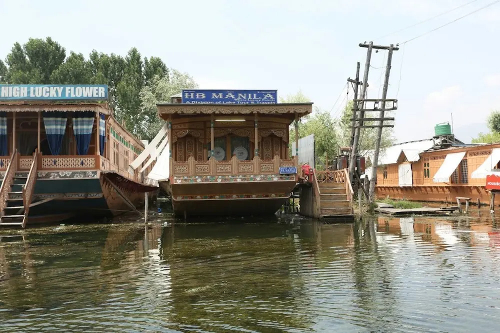 RITZ Houseboats