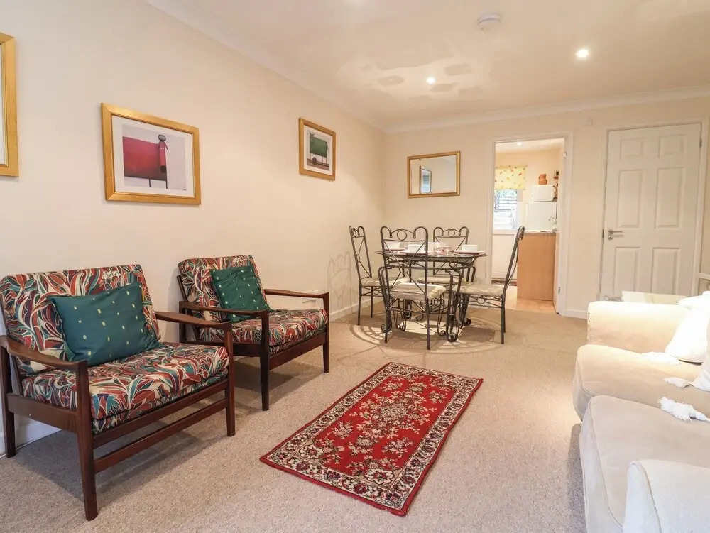 44 Fernhill Heights